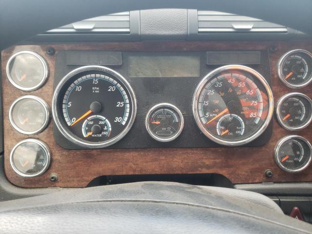 1FUGGLD59GLGV6154 - 2016 FREIGHTLINER CASCADIA 1 黑色 照片 8