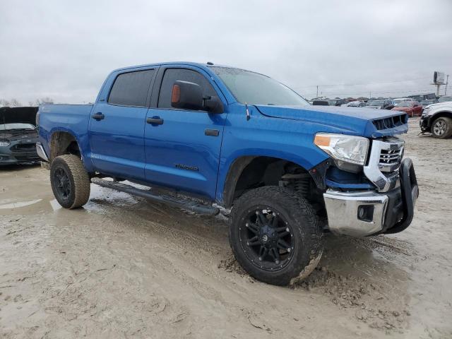 5TFDW5F10HX589244 - 2017 TOYOTA TUNDRA CREWMAX SR5 BLUE photo 4