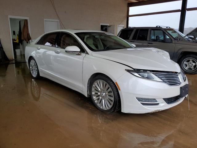 3LN6L2GK1DR805804 - 2013 LINCOLN MKZ WHITE photo 4