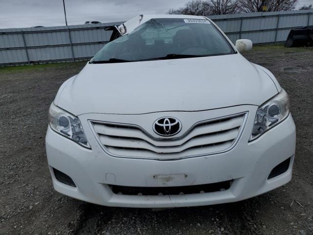 JTNBF3EK9B3011563 - 2011 TOYOTA CAMRY BASE WHITE photo 5