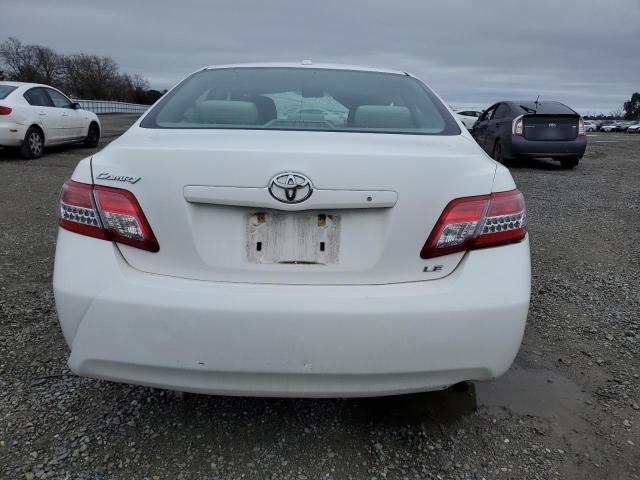 JTNBF3EK9B3011563 - 2011 TOYOTA CAMRY BASE WHITE photo 6