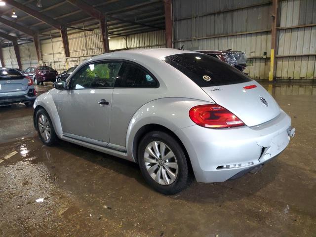 3VWFP7ATXDM627876 - 2013 VOLKSWAGEN BEETLE SILVER photo 2