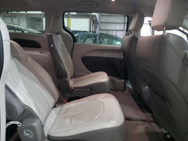 2C4RC1BG1KR555157 - 2019 CHRYSLER PACIFICA TOURING L WHITE photo 11