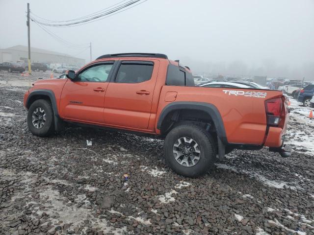 3TMCZ5ANXJM178684 - 2018 TOYOTA TACOMA DOUBLE CAB ORANGE photo 2