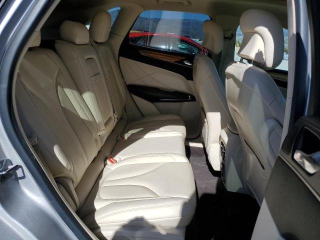 5LMCJ2C98GUJ20611 - 2016 LINCOLN MKC SELECT Արծաթագույն լուսանկար 11