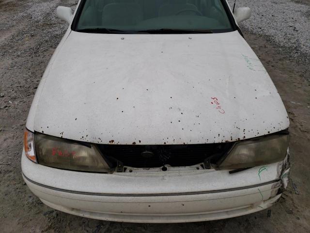 4T1BF18B9XU318281 - 1999 TOYOTA AVALON XL WHITE photo 11