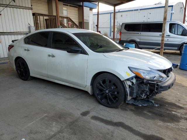 1N4AL3AP7JC288890 - 2018 NISSAN ALTIMA 2.5 WHITE photo 4