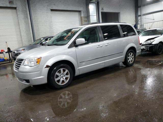 2A4RR5D14AR188441 - 2010 CHRYSLER TOWN & COU TOURING SILVER photo 1