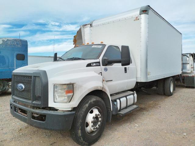 1FDNX6DC1HDB05333 - 2017 FORD F650 SUPER DUTY WHITE photo 2