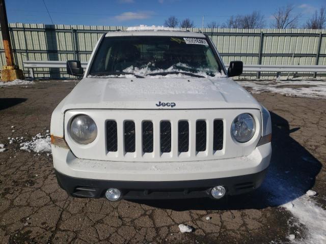 1C4NJRFB4ED660994 - 2014 JEEP PATRIOT LATITUDE WHITE photo 5