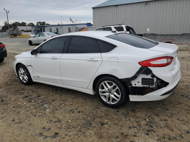 3FA6P0H78GR190637 - 2016 FORD FUSION SE WHITE photo 2