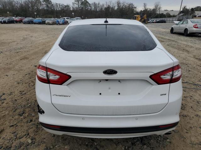 3FA6P0H78GR190637 - 2016 FORD FUSION SE WHITE photo 6