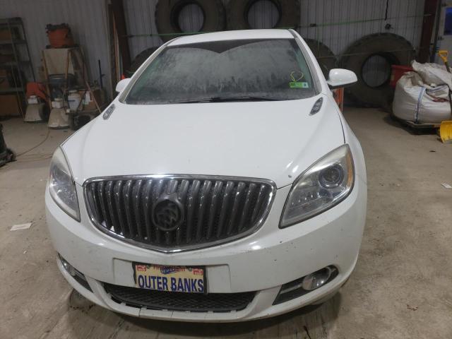 1G4PR5SK6C4142863 - 2012 BUICK VERANO CONVENIENCE WHITE photo 5