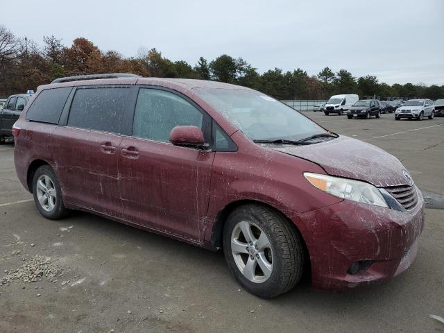 5TDKK3DC8FS583156 - 2015 TOYOTA SIENNA LE RED photo 4