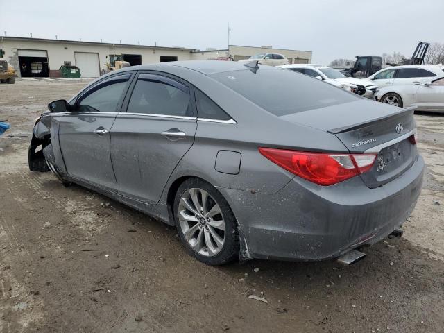 5NPEC4AC8DH597601 - 2013 HYUNDAI SONATA SE GRAY photo 2