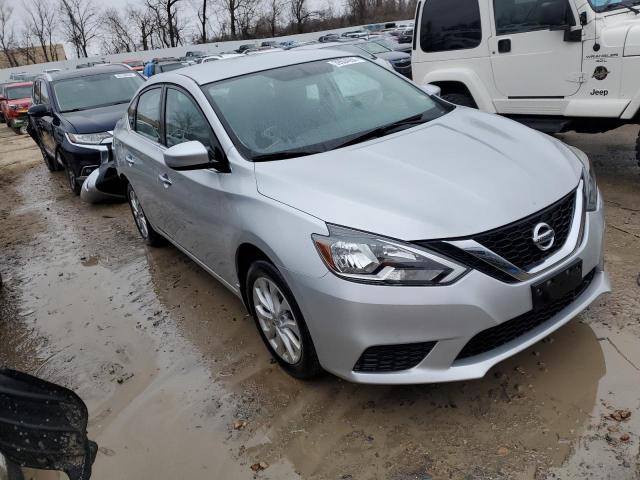 3N1AB7AP0JY225841 - 2018 NISSAN SENTRA S SILVER photo 4