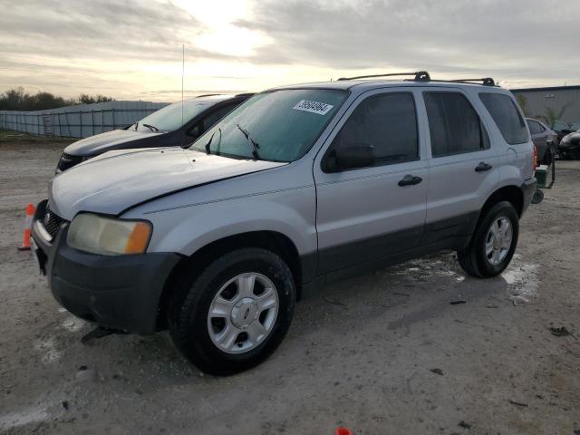 1FMYU03183KD47964 - 2003 FORD ESCAPE XLT SILVER photo 1