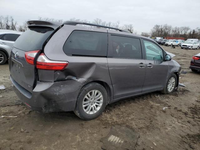 5TDYK3DC8FS688225 - 2015 TOYOTA SIENNA XLE GRAY photo 3