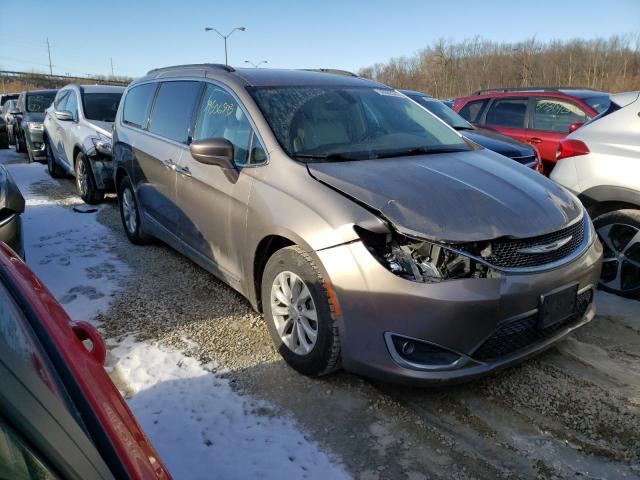 2C4RC1BG2HR702966 - 2017 CHRYSLER PACIFICA TOURING L GRAY photo 4