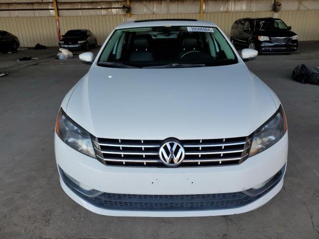 1VWBN7A38EC087936 - 2014 VOLKSWAGEN PASSAT SE WHITE photo 5