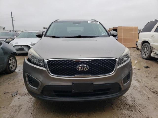 5XYPG4A57GG121768 - 2016 KIA SORENTO LX GRAY photo 5