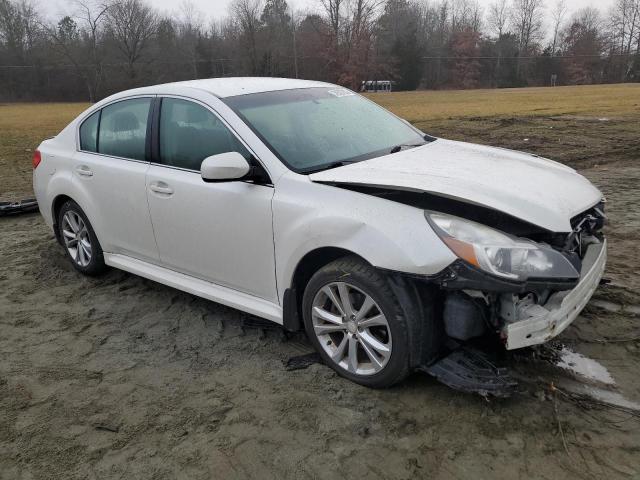 4S3BMBC69D3039425 - 2013 SUBARU LEGACY 2.5I PREMIUM WHITE photo 4