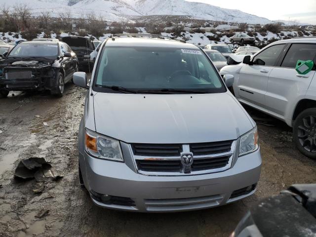 2D4RN5D13AR216394 - 2010 DODGE GRAND CARA SXT SILVER photo 5