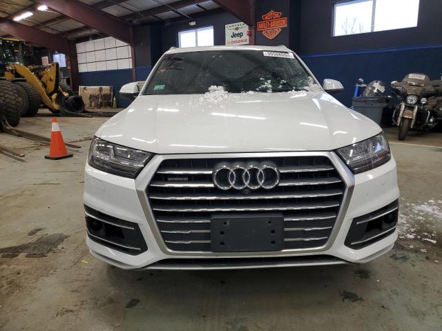 WA1VAAF76JD002305 - 2018 AUDI Q7 PRESTIGE WHITE photo 5