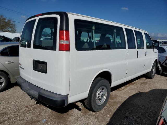 1GJHG39U061275496 - 2006 GMC SAVANA G3500 WHITE photo 3