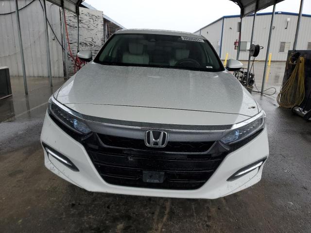 1HGCV3F19JA010135 - 2018 HONDA ACCORD HYBRID WHITE photo 5