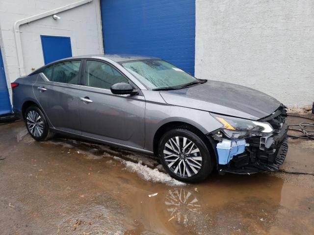 1N4BL4DWXRN336945 - 2024 NISSAN ALTIMA SV GRAY photo 4