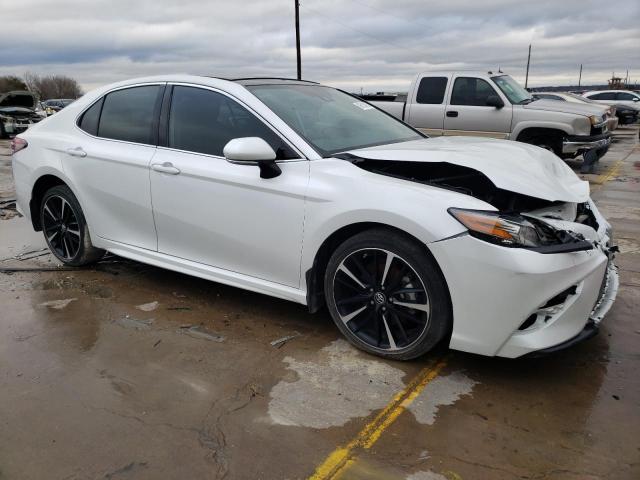 4T1BZ1HK9KU508369 - 2019 TOYOTA CAMRY XSE 白色 照片 4