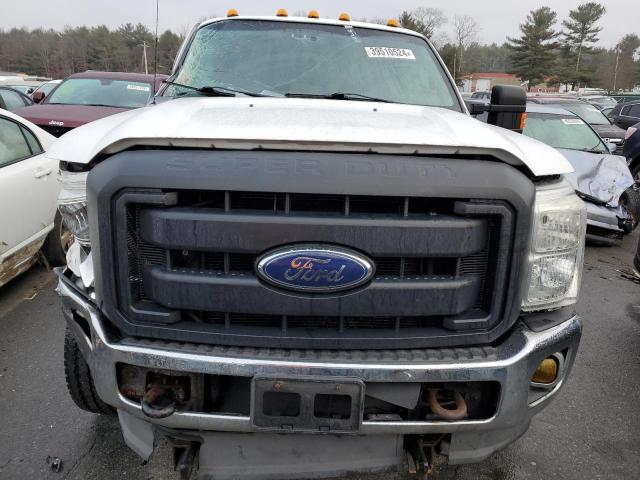 1FTBF2B65DEA82403 - 2013 FORD F250 SUPER DUTY WHITE photo 5