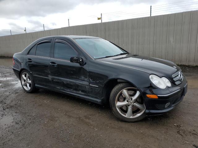 WDBRF40J35F660350 - 2005 MERCEDES-BENZ C 230K SPORT SEDAN BLACK photo 4