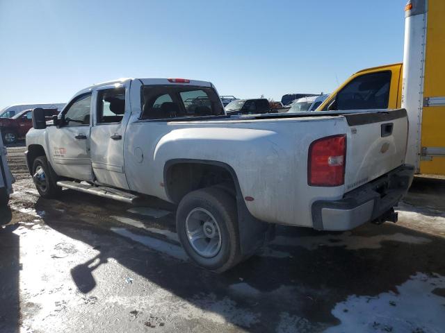 1GC4C0C83BF216676 - 2011 CHEVROLET SILVERADO C3500 LT WHITE photo 2