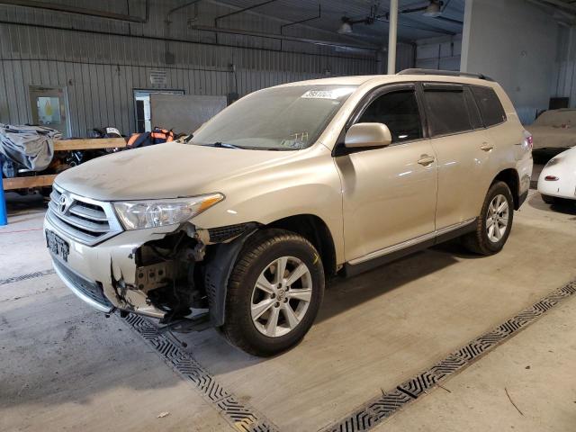 5TDBK3EHXDS207937 - 2013 TOYOTA HIGHLANDER BASE ذهبي صورة 1