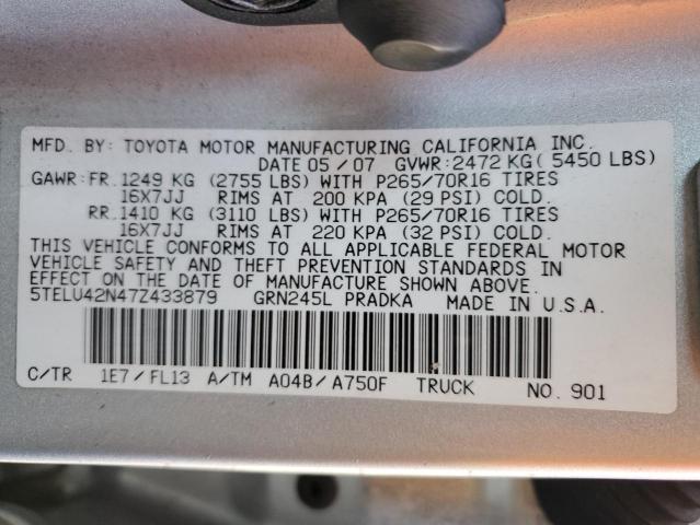 5TELU42N47Z433879 - 2007 TOYOTA TACOMA DOUBLE CAB 银色 照片 12