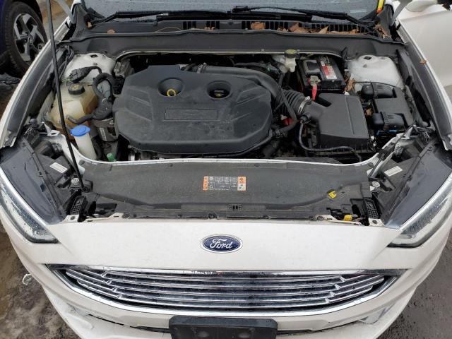 3FA6P0T96HR401425 - 2017 FORD FUSION SE WHITE photo 11