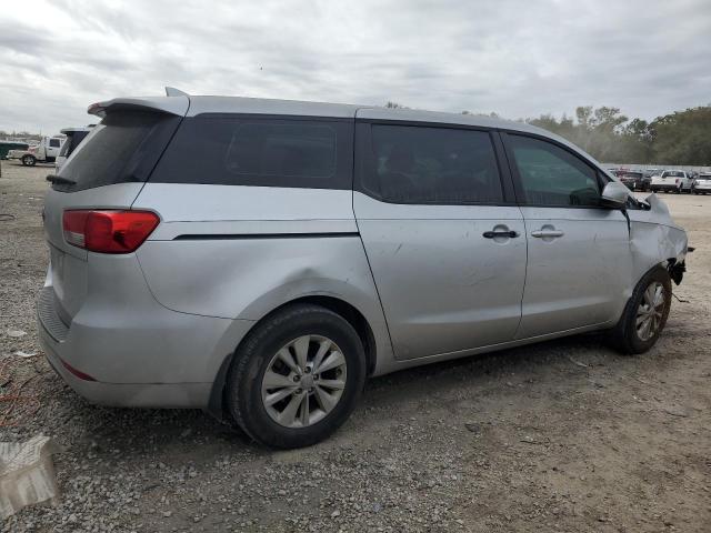 KNDMA5C12H6261137 - 2017 KIA SEDONA L SILVER photo 3