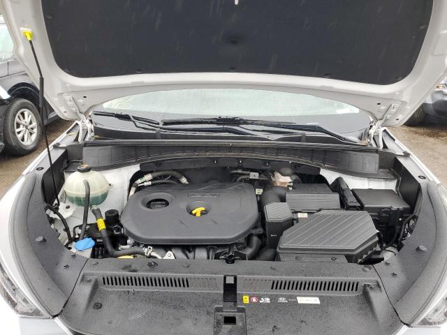 KM8J2CA49KU944484 - 2019 HYUNDAI TUCSON SE WHITE photo 11