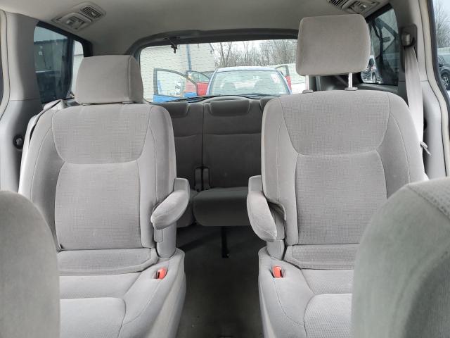 5TDZA23C14S052505 - 2004 TOYOTA SIENNA CE SILVER photo 10