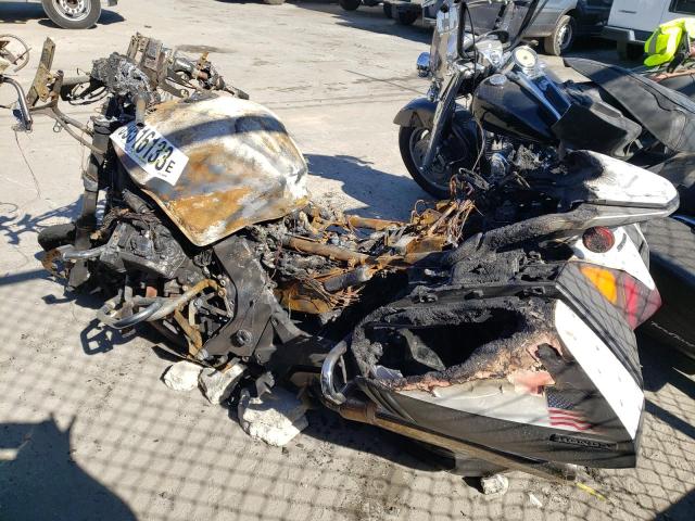 JH2SC51765M300240 - 2005 HONDA ST1300 P BURN photo 4