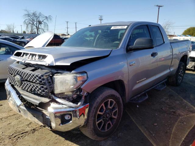 5TFUY5F16JX711542 - 2018 TOYOTA TUNDRA DOUBLE CAB SR/SR5 SILVER photo 1