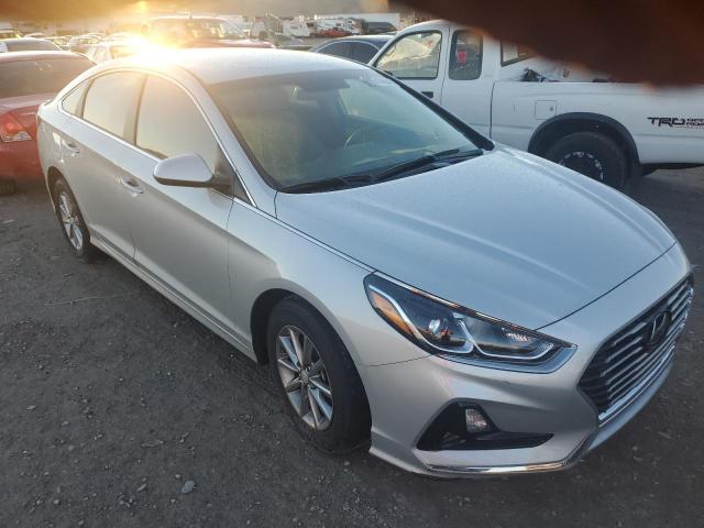 5NPE24AF4KH783906 - 2019 HYUNDAI SONATA SE SILVER photo 4