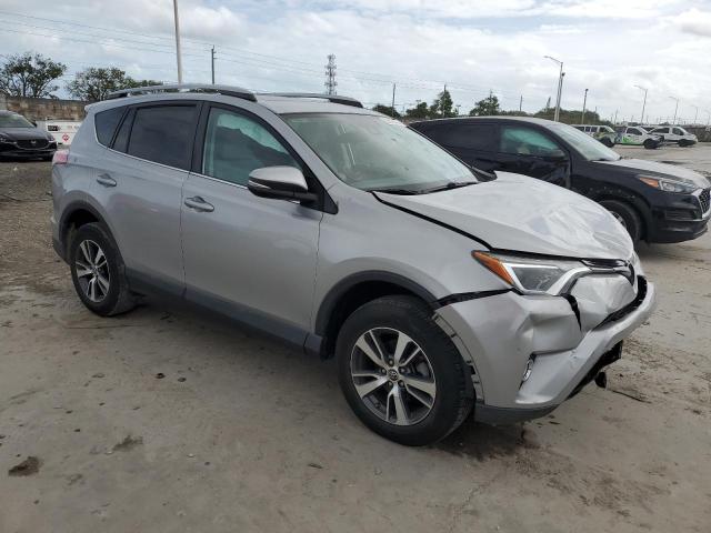 2T3WFREV7JW521330 - 2018 TOYOTA RAV4 ADVENTURE SILVER photo 4