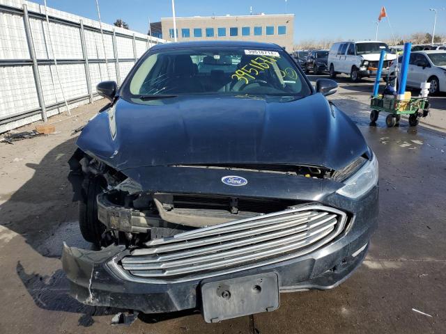 3FA6P0H95HR111640 - 2017 FORD FUSION SE BLACK photo 5