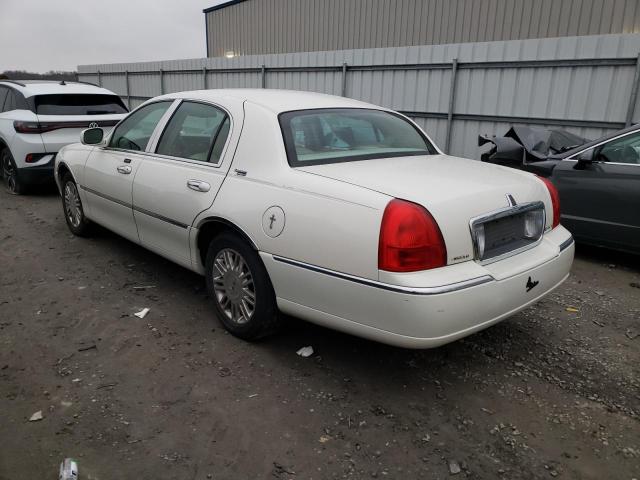 1LNHM82V76Y624396 - 2006 LINCOLN TOWN CAR SIGNATURE LIMITED WHITE photo 2