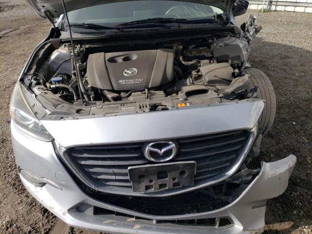 3MZBN1U7XHM112267 - 2017 MAZDA 3 SPORT SILVER photo 11