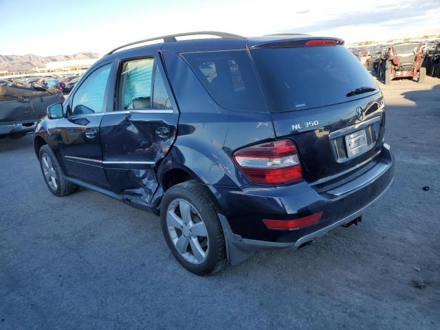 4JGBB8GB3BA634226 - 2011 MERCEDES-BENZ ML 350 4MATIC BLUE photo 2