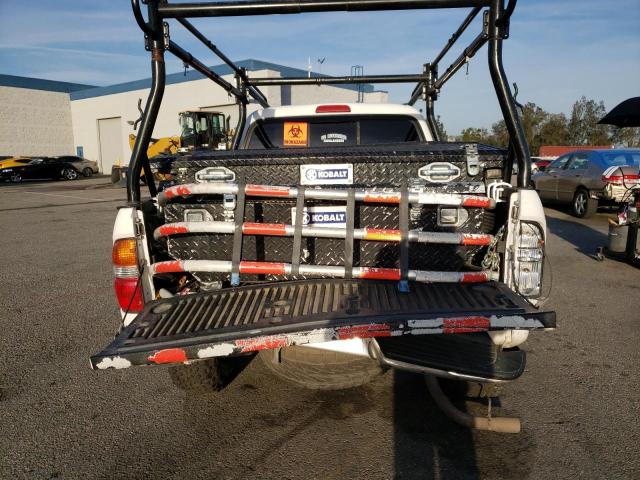 5TEGN92N62Z009494 - 2002 TOYOTA TACOMA DOUBLE CAB PRERUNNER WHITE photo 6